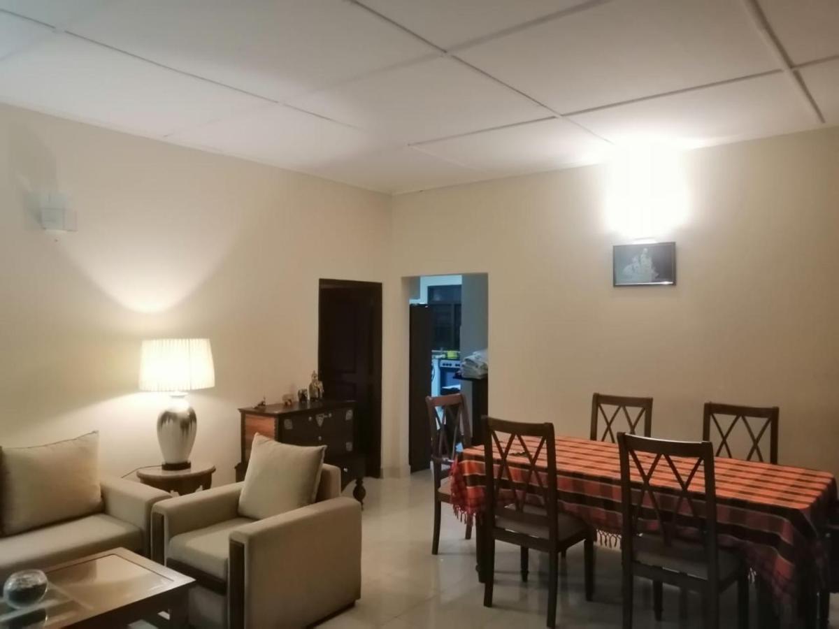 Nalendra Villa - Oceanfront Hikkaduwa Extérieur photo