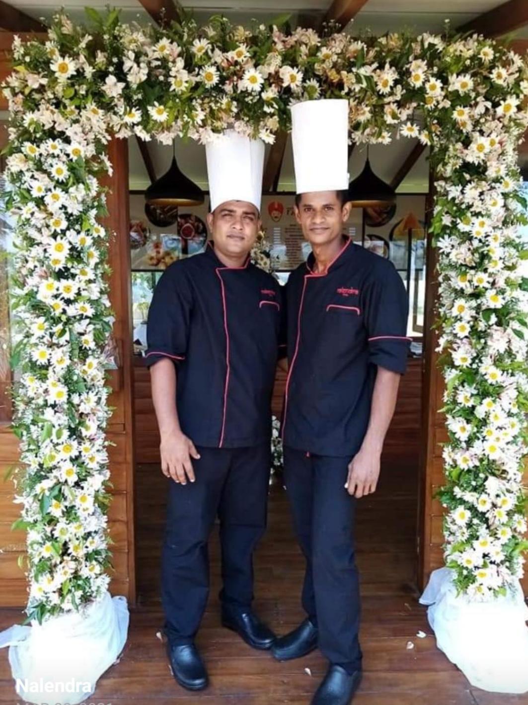 Nalendra Villa - Oceanfront Hikkaduwa Extérieur photo