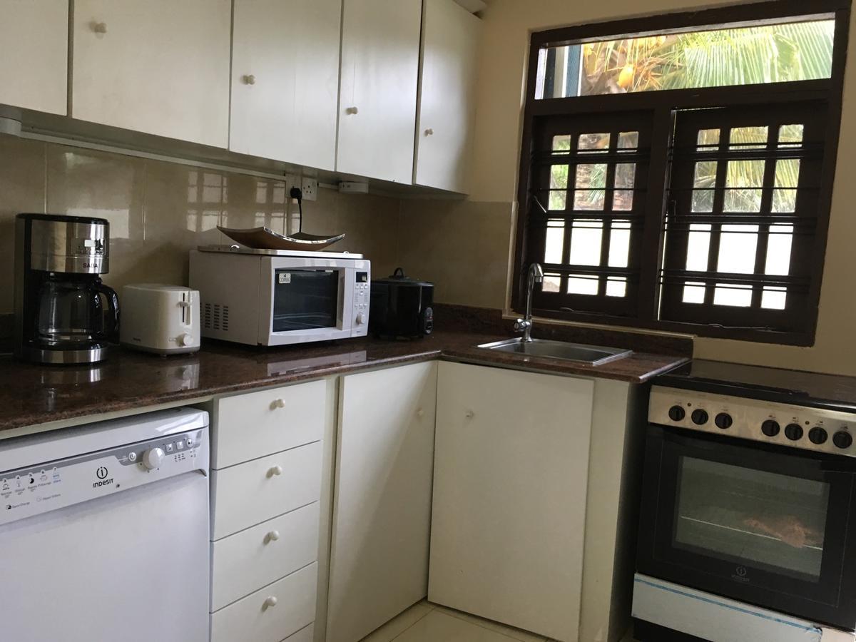 Nalendra Villa - Oceanfront Hikkaduwa Extérieur photo